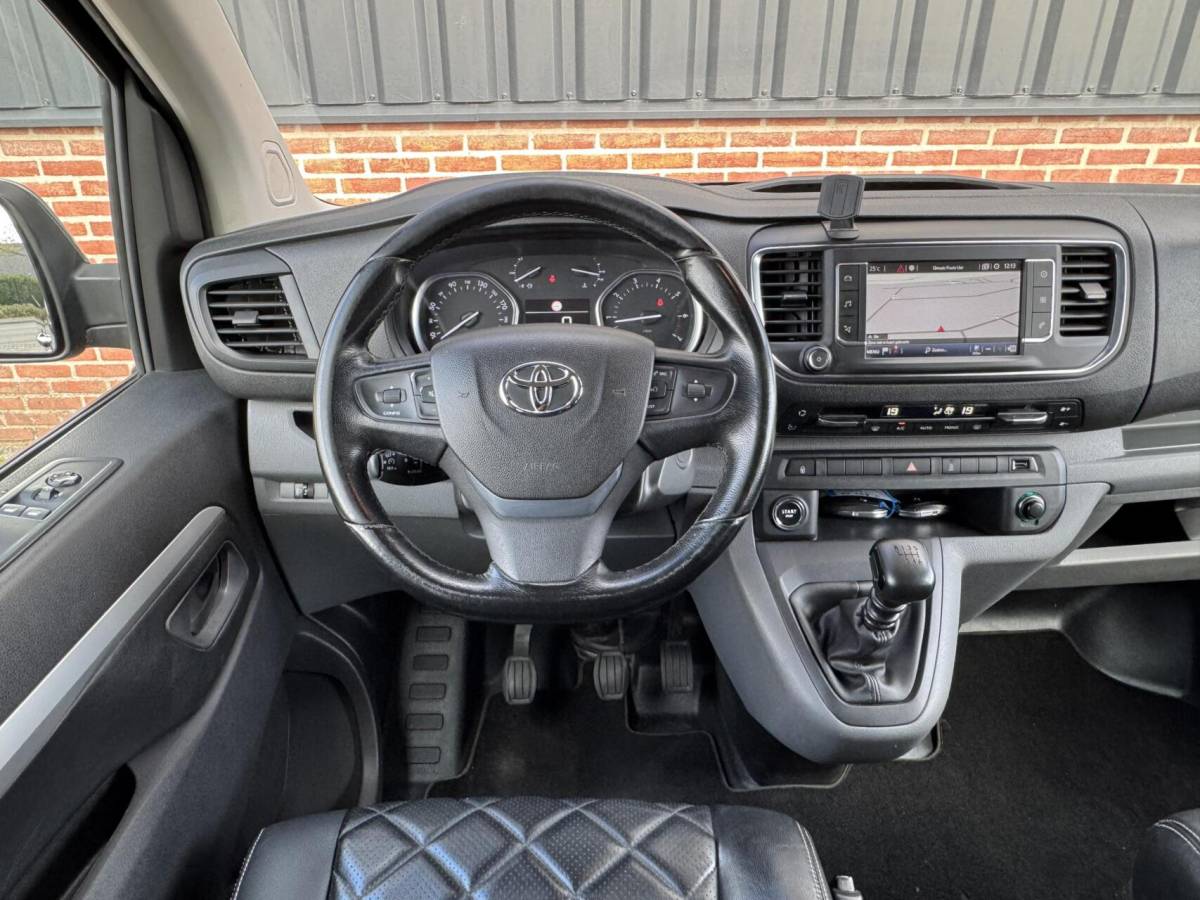 Toyota ProAce Toyota ProAce Worker MARGE 2.0 D-4D 123pk Professional Long Dubbele Cabine