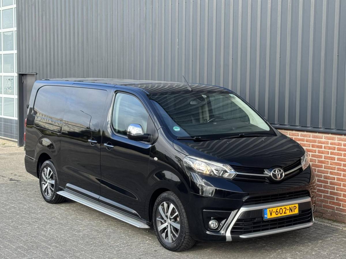 Toyota ProAce Toyota ProAce Worker MARGE 2.0 D-4D 123pk Professional Long Dubbele Cabine