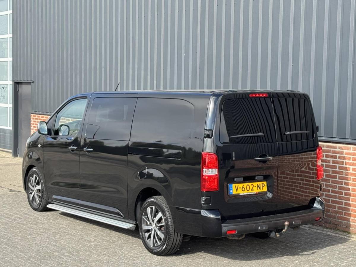 Toyota ProAce Toyota ProAce Worker MARGE 2.0 D-4D 123pk Professional Long Dubbele Cabine