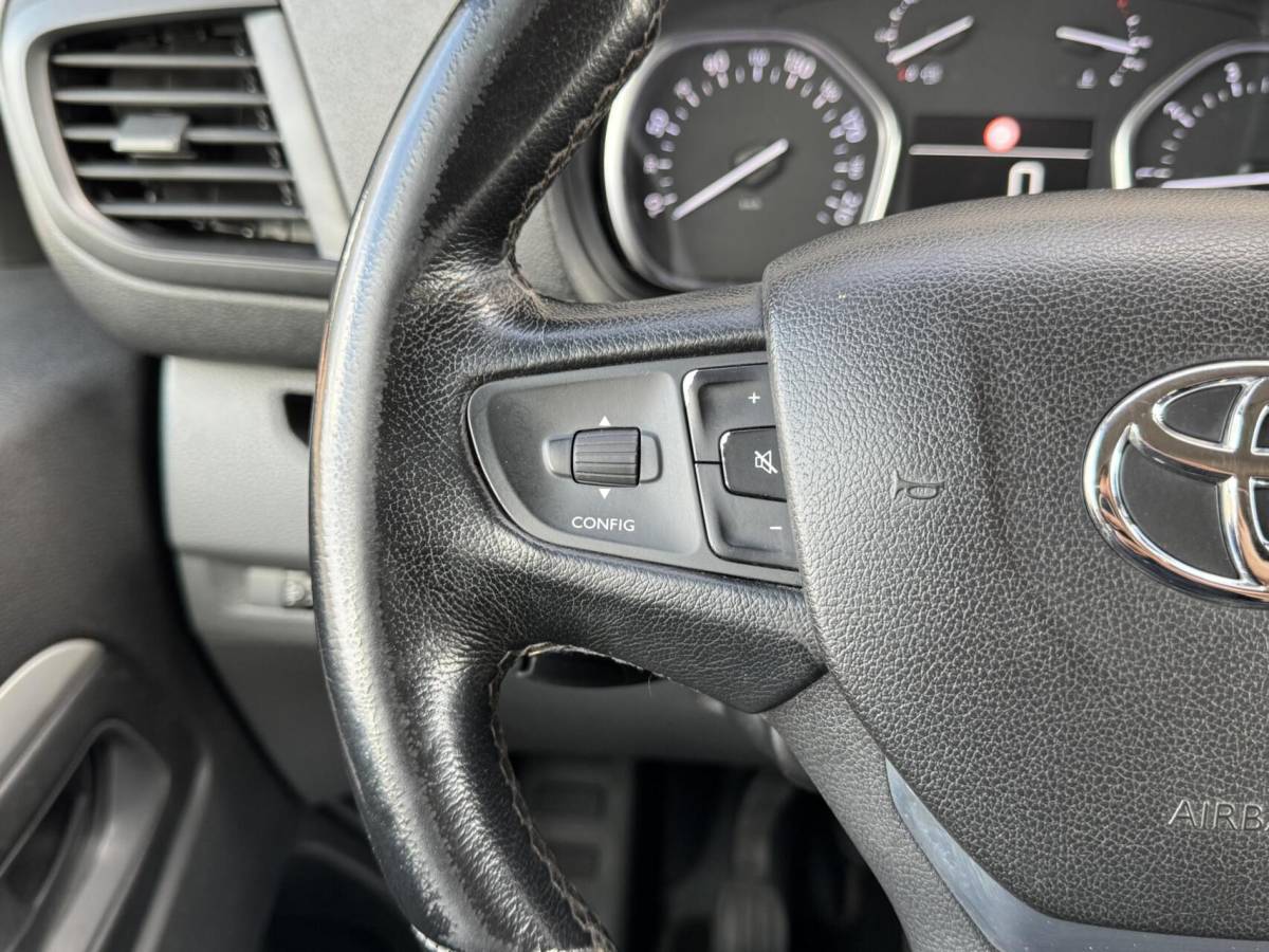 Toyota ProAce Toyota ProAce Worker MARGE 2.0 D-4D 123pk Professional Long Dubbele Cabine