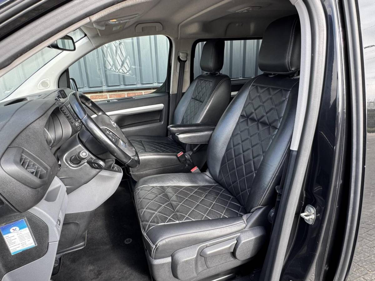Toyota ProAce Toyota ProAce Worker MARGE 2.0 D-4D 123pk Professional Long Dubbele Cabine