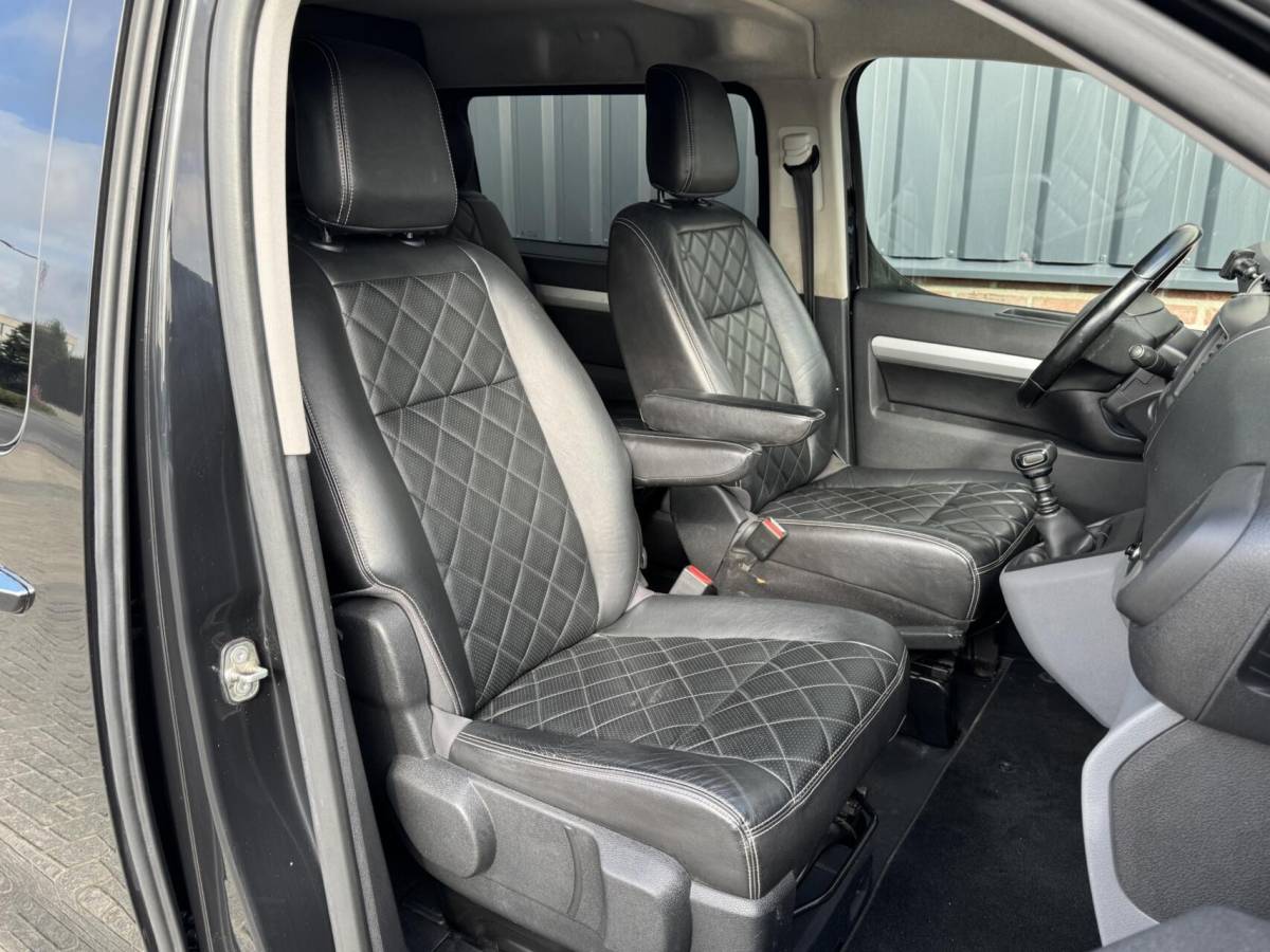 Toyota ProAce Toyota ProAce Worker MARGE 2.0 D-4D 123pk Professional Long Dubbele Cabine