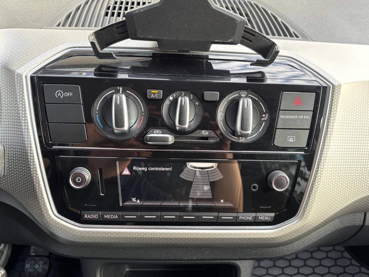 Volkswagen up! Volkswagen Up! 1.0 60PK High Up! | Cruise | MF-Stuur | PDC | Orig. NL | NAP |