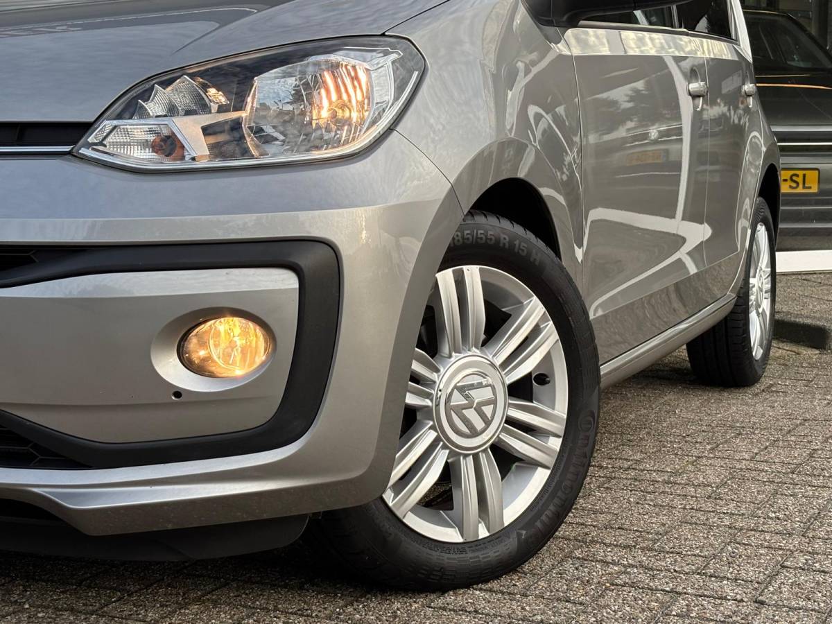 Volkswagen up! Volkswagen Up! 1.0 60PK High Up! | Cruise | MF-Stuur | PDC | Orig. NL | NAP |