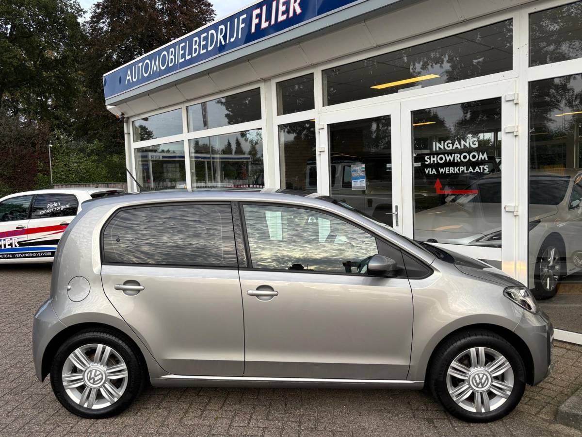 Volkswagen up! Volkswagen Up! 1.0 60PK High Up! | Cruise | MF-Stuur | PDC | Orig. NL | NAP |
