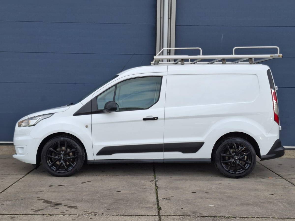 Ford Transit Connect Ford Transit Connect 1.0 Ecoboost L1 Trend BENZINE / CAMERA / 3 ZITS / IMPERIAL / TREKHAAK