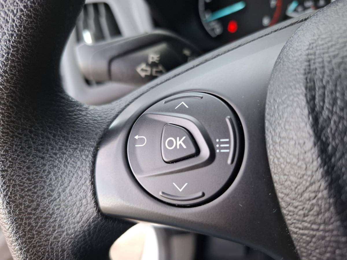 Ford Transit Connect Ford Transit Connect 1.0 Ecoboost L1 Trend BENZINE / CAMERA / 3 ZITS / IMPERIAL / TREKHAAK