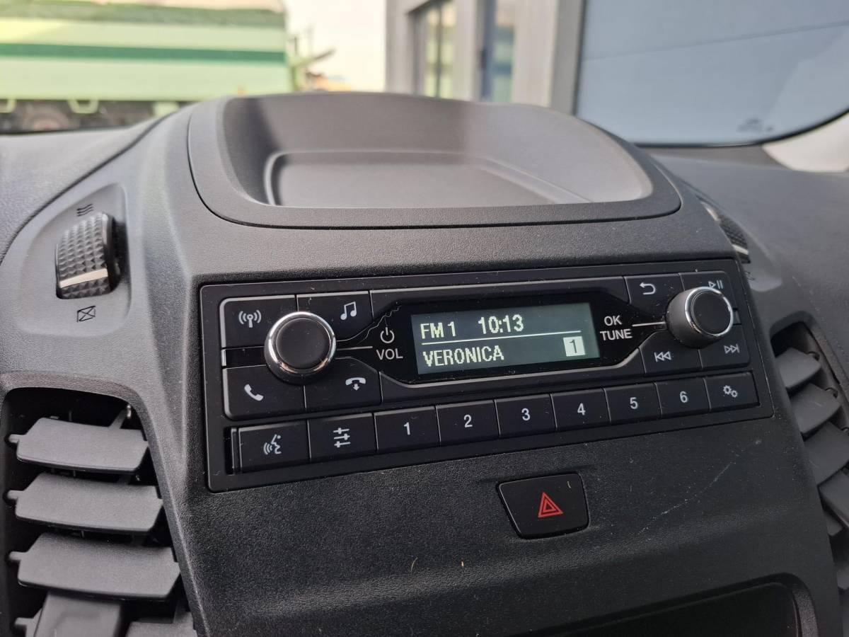 Ford Transit Connect Ford Transit Connect 1.0 Ecoboost L1 Trend BENZINE / CAMERA / 3 ZITS / IMPERIAL / TREKHAAK