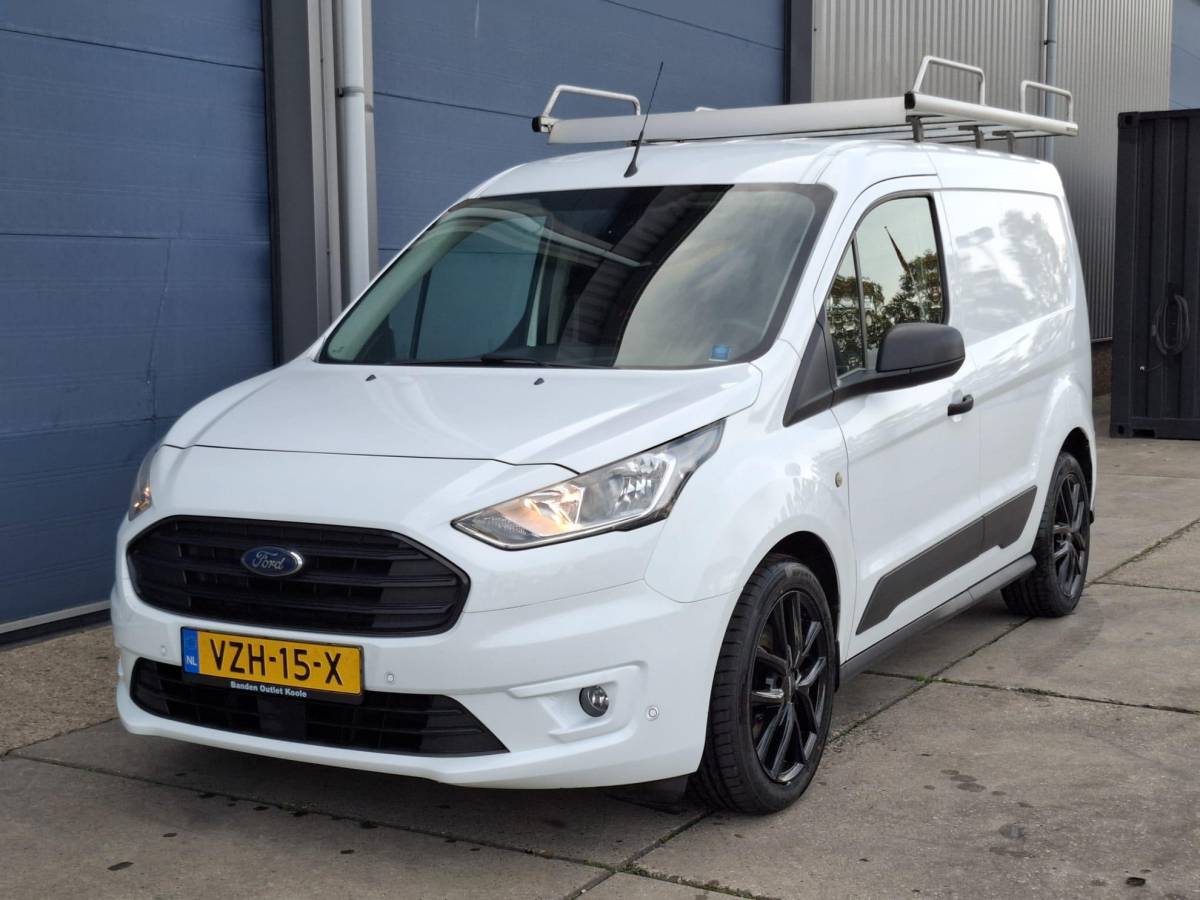 Ford Transit Connect Ford Transit Connect 1.0 Ecoboost L1 Trend BENZINE / CAMERA / 3 ZITS / IMPERIAL / TREKHAAK