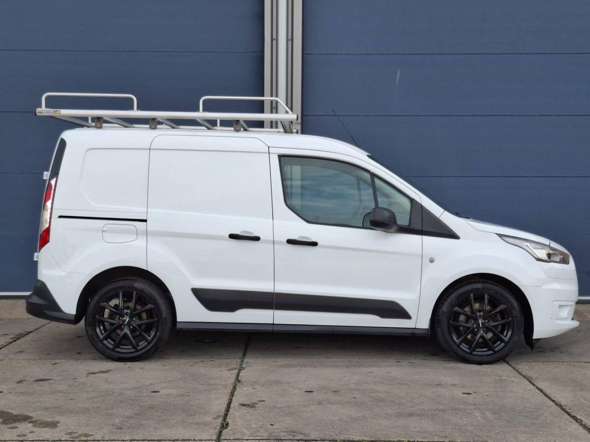 Ford Transit Connect Ford Transit Connect 1.0 Ecoboost L1 Trend BENZINE / CAMERA / 3 ZITS / IMPERIAL / TREKHAAK