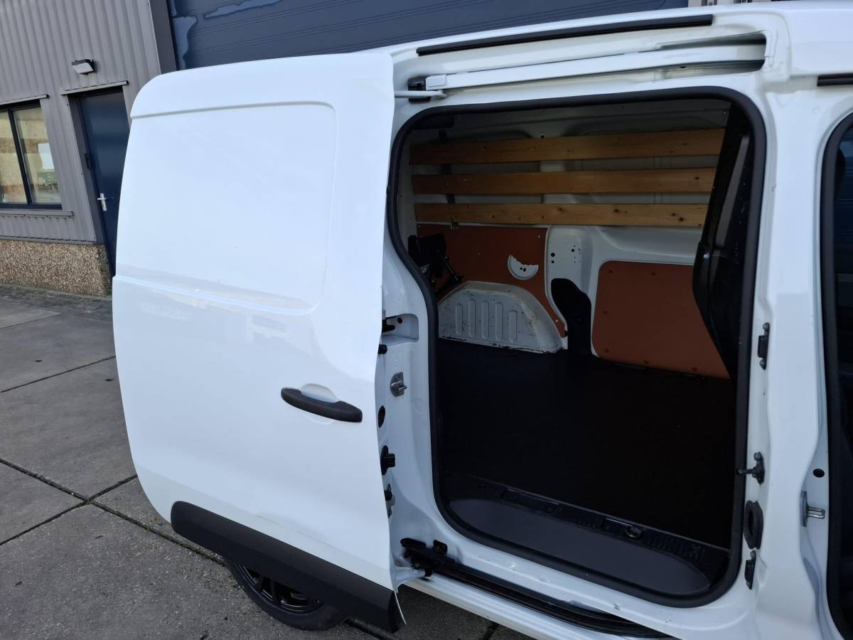 Renault Express Renault Express 1.5 dCi 75 Comfort AIRCO / CRUISE CONTROLE / EURO 6 / TREKHAAK