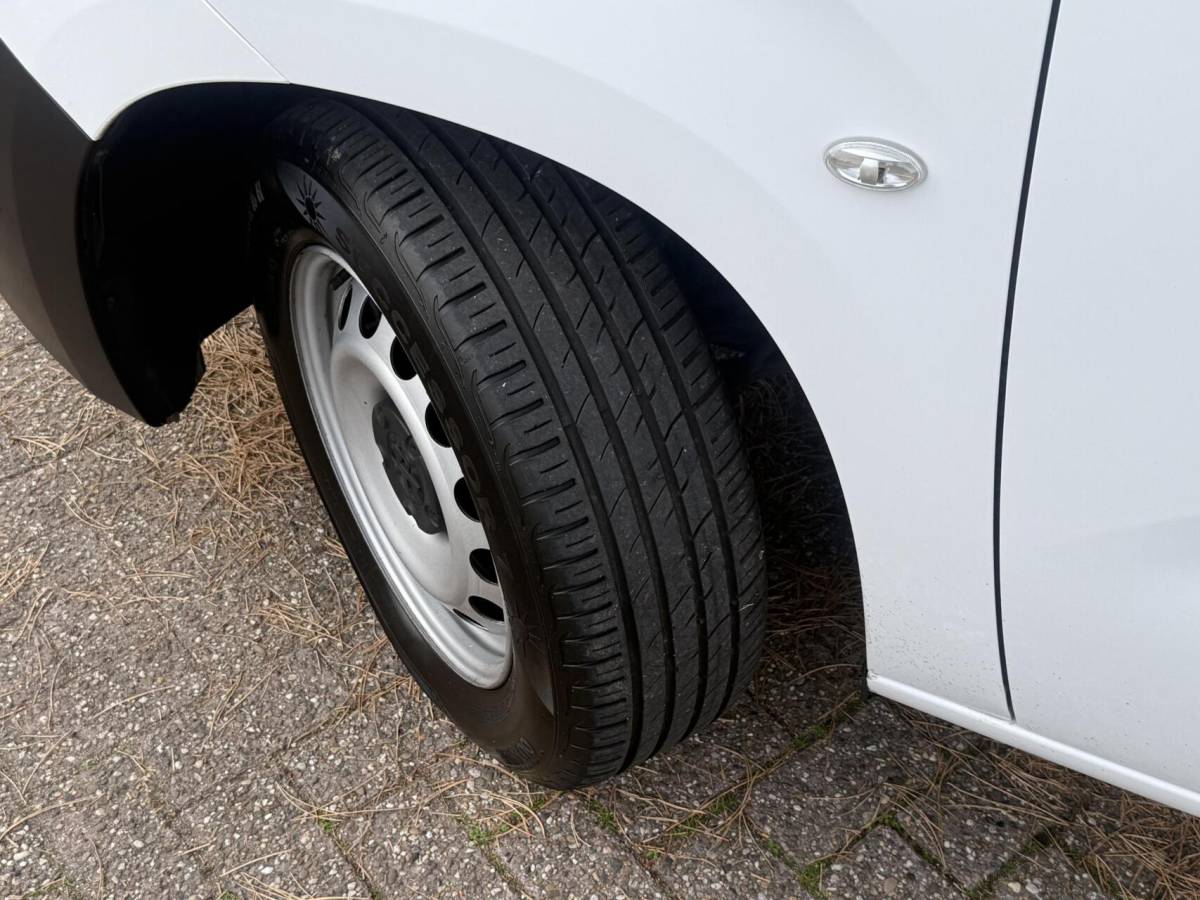 Peugeot Partner Peugeot Partner bestel 1.2 PureTech Premium Marge