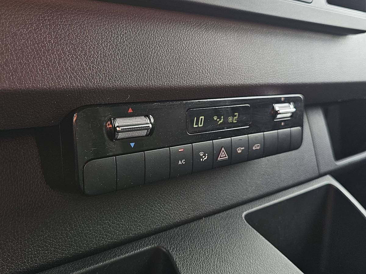 Mercedes-Benz Sprinter MERCEDES-BENZ SPRINTER 315 L2H2 RWD Automaat Airco Mbux Apple Carplay Camera PDC Cruise Control 3 Zits Euro6 150 PK!