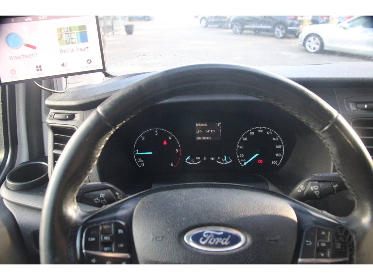 Ford Transit Custom Ford Transit Custom 300 2.0 TDCI L2H1 Limited | Trekhaak | Cruise | EURO 6 | Camera |