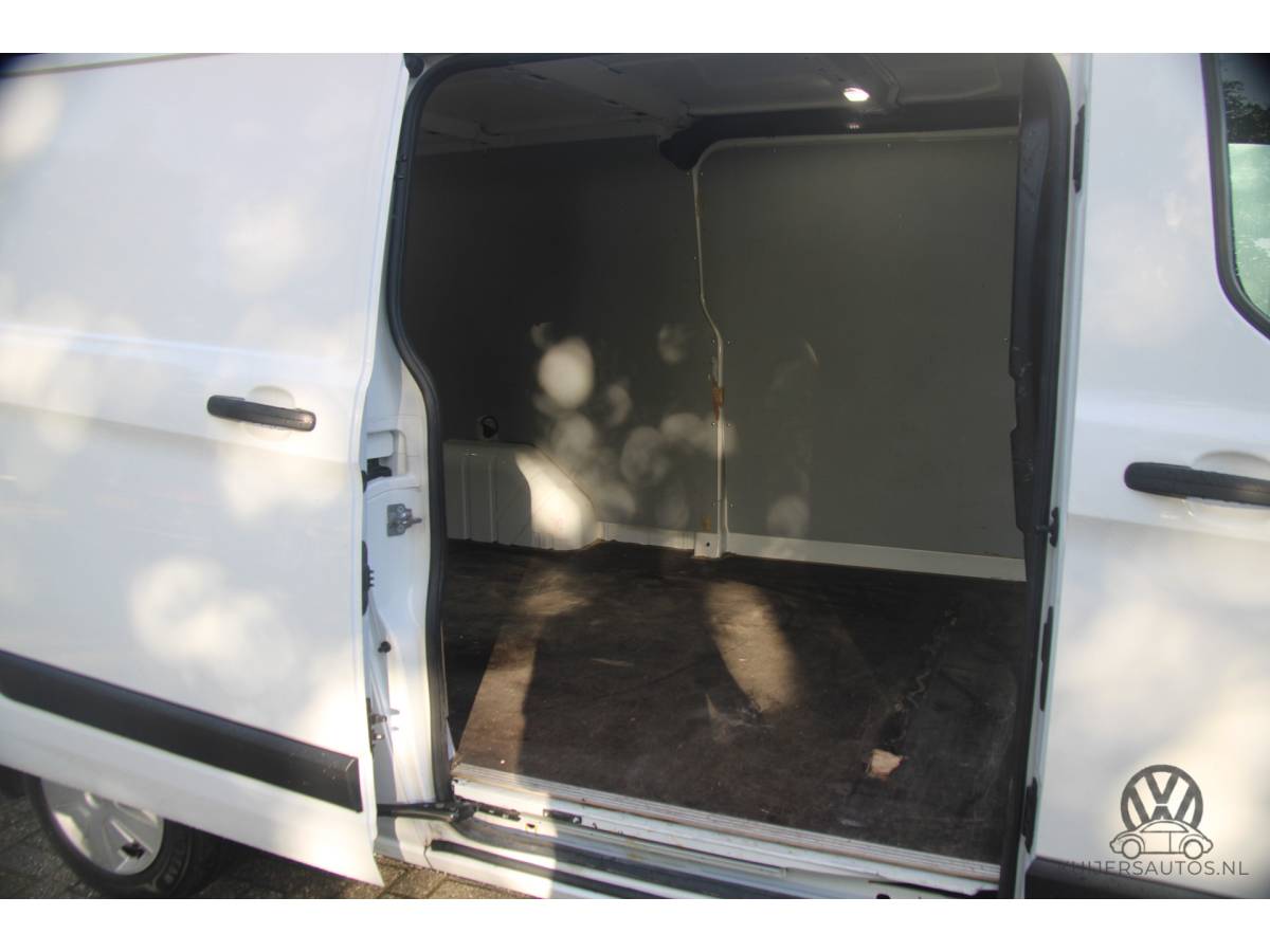 Ford Transit Custom Ford Transit Custom 300 2.0 TDCI L2H1 Limited | Trekhaak | Cruise | EURO 6 | Camera |