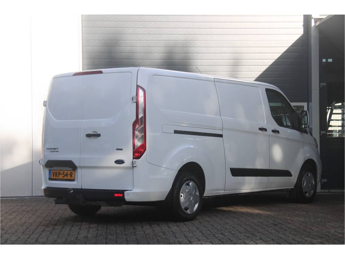 Ford Transit Custom Ford Transit Custom 300 2.0 TDCI L2H1 Limited | Trekhaak | Cruise | EURO 6 | Camera |