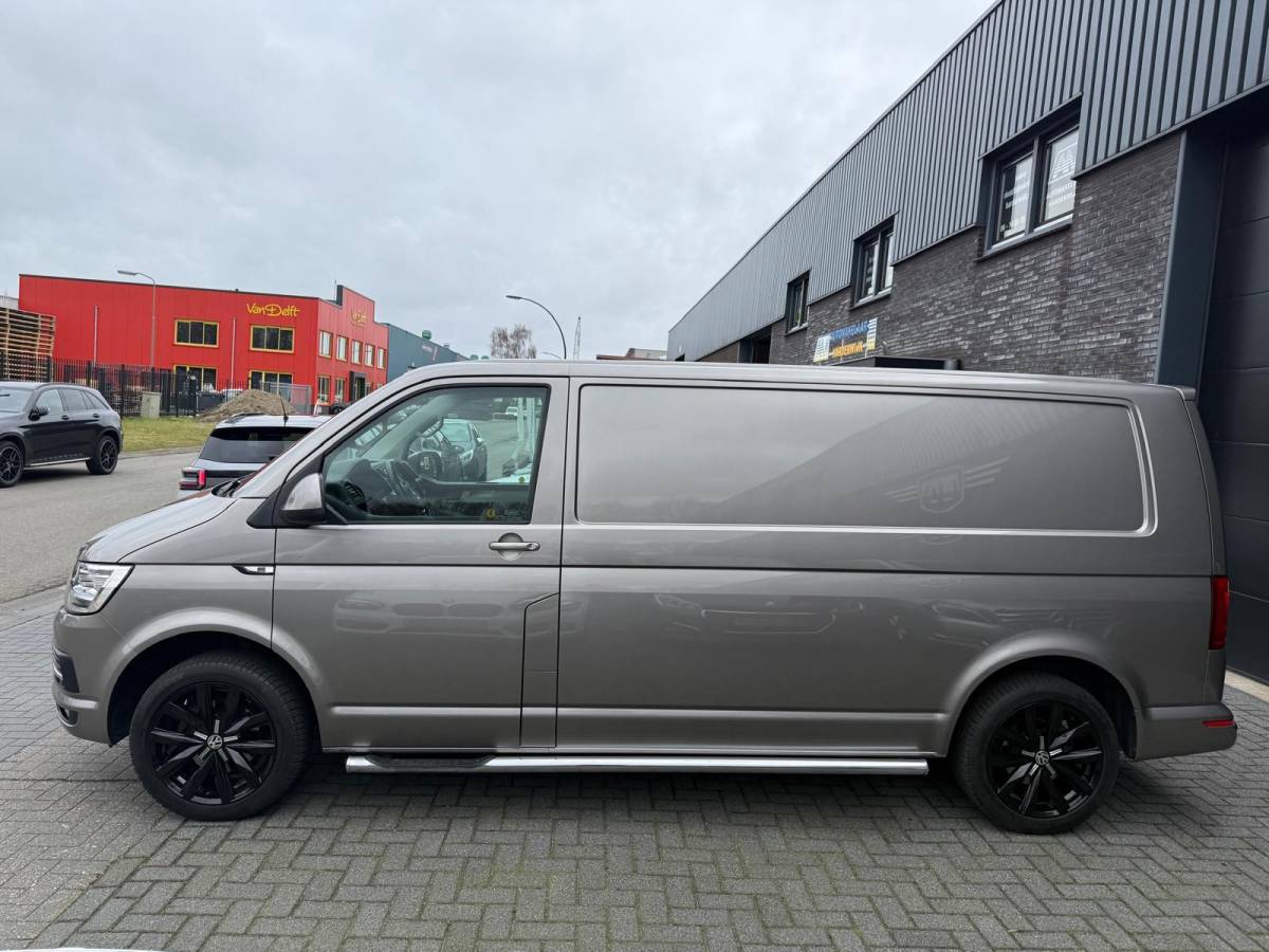 Volkswagen Transporter Volkswagen Transporter 2.0 TDI L2H1 DC Highline | 2E EIGENAAR | NW DISTR RIEM | NAVI | CAMERA | CRUISE |AIRCO |