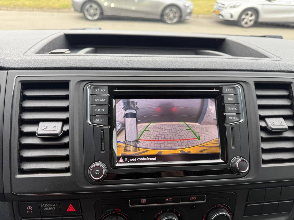 Volkswagen Transporter Volkswagen Transporter 2.0 TDI L2H1 DC Highline | 2E EIGENAAR | NW DISTR RIEM | NAVI | CAMERA | CRUISE |AIRCO |