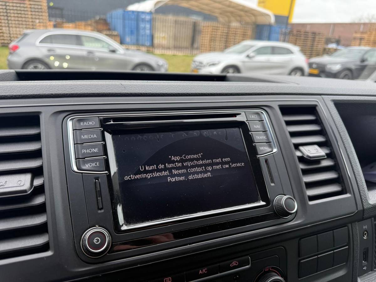 Volkswagen Transporter Volkswagen Transporter 2.0 TDI L2H1 DC Highline | 2E EIGENAAR | NW DISTR RIEM | NAVI | CAMERA | CRUISE |AIRCO |
