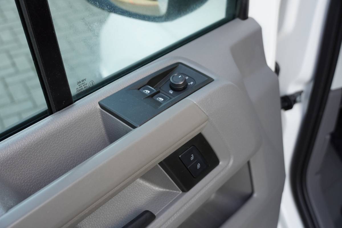 Volkswagen Crafter Volkswagen Crafter 35 2.0 TDI L3H3 Highline Airco/Cruise/PDC