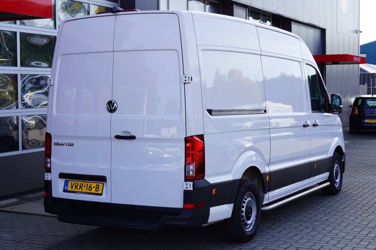 Volkswagen Crafter Volkswagen Crafter 35 2.0 TDI L3H3 Highline Airco/Cruise/PDC