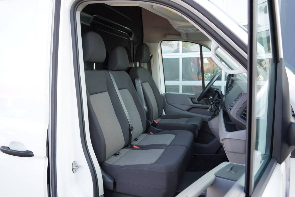 Volkswagen Crafter Volkswagen Crafter 35 2.0 TDI L3H3 Highline Airco/Cruise/PDC