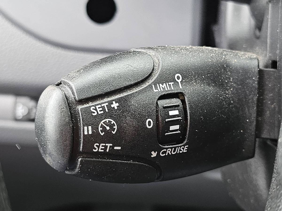 Opel Vivaro OPEL VIVARO 1.5 L2 3-Zits/Leer Euro6 NAP Airco Trekhaak Wp-inrichting Onderhouds-historie 1e Eigenaar!