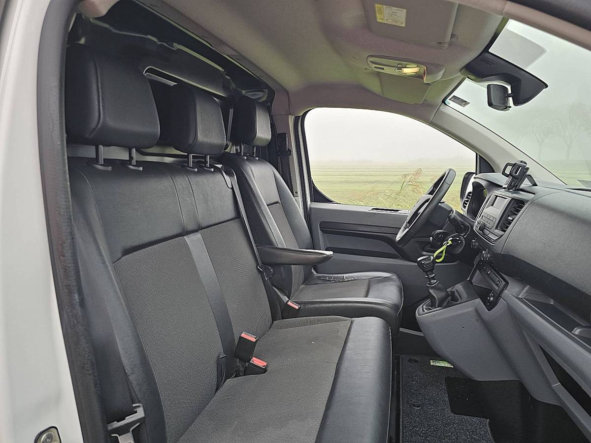 Opel Vivaro OPEL VIVARO 1.5 L2 3-Zits/Leer Euro6 NAP Airco Trekhaak Wp-inrichting Onderhouds-historie 1e Eigenaar!