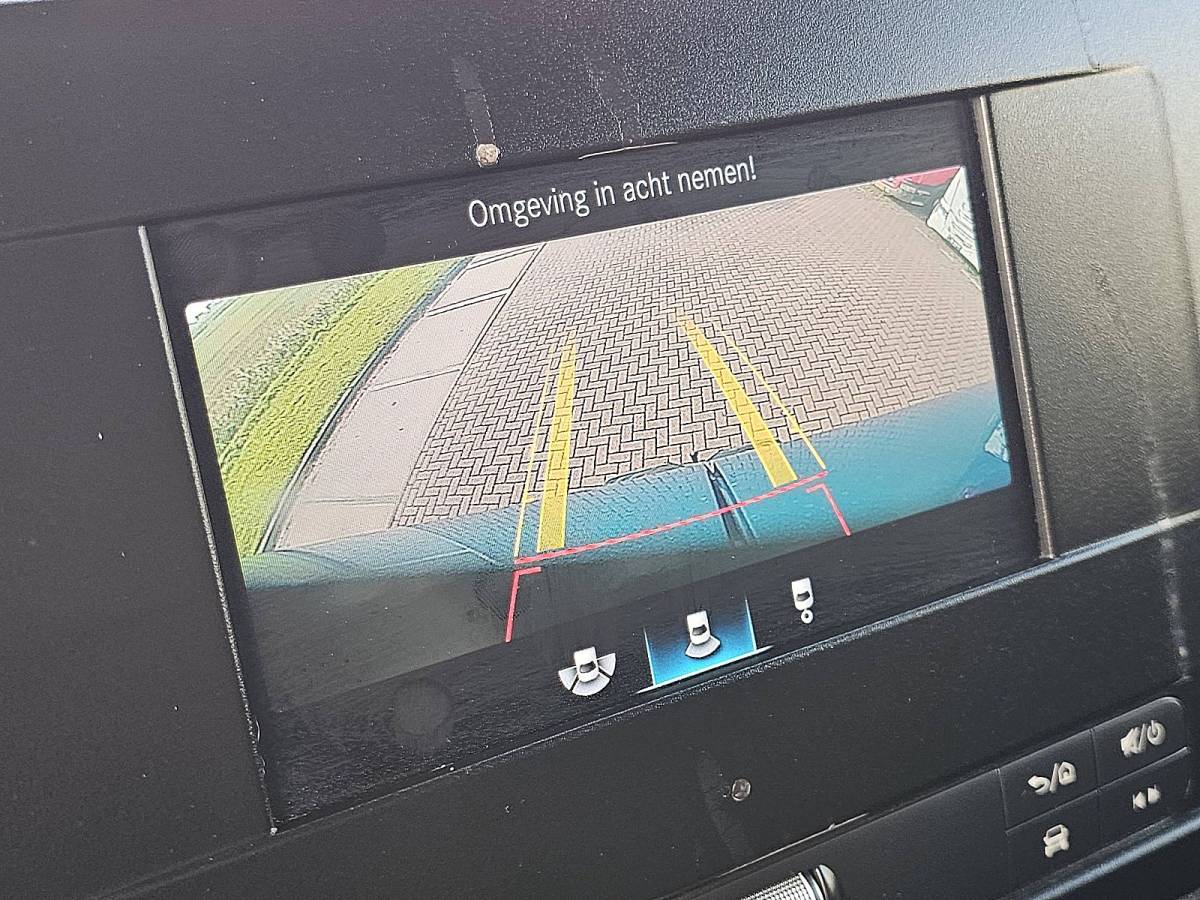 Mercedes-Benz Sprinter MERCEDES-BENZ SPRINTER 317 L3H2 Maxi Mbux LED Navi Trekhaak Euro6 170Pk 3-Zits/Leer!