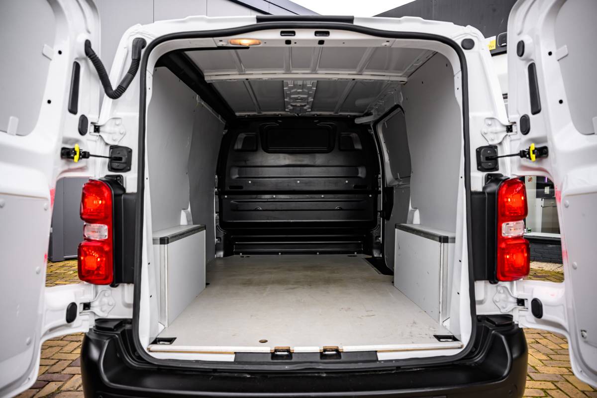 Opel Vivaro Opel VIVARO 1.5 Diesel|Pdc|Airco|Bleuth|3-zits