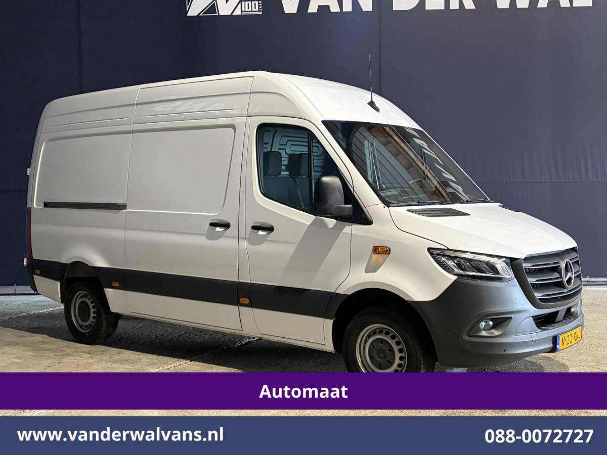 Mercedes-Benz Sprinter Mercedes-Benz Sprinter 317 CDI 170pk 9G-Tronic Automaat L2H2 Euro6 Airco | Camera | Navigatie | Cruisecontrol | LED Chauffeursstoel, Stoelverwarming, Parkeersensoren, Bijrijdersbank