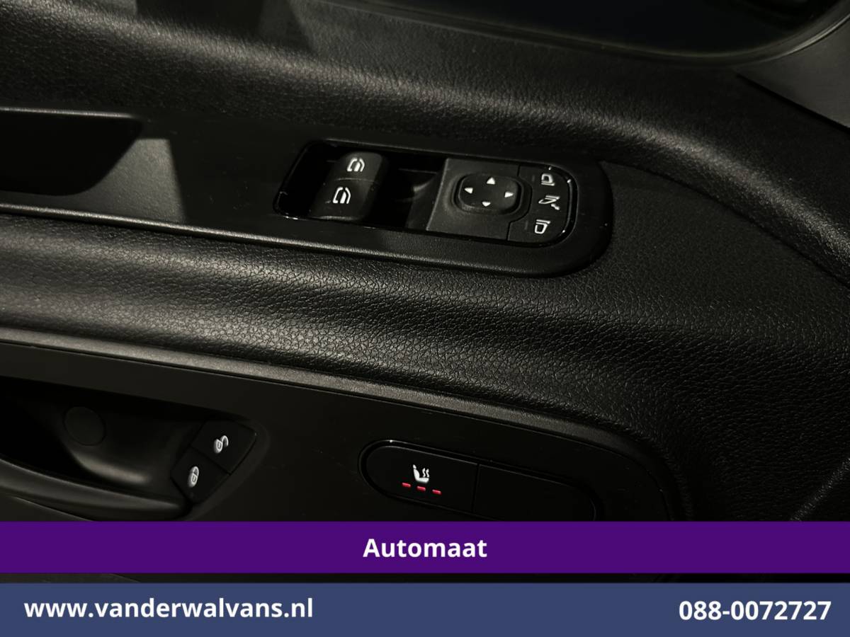 Mercedes-Benz Sprinter Mercedes-Benz Sprinter 317 CDI 170pk 9G-Tronic Automaat L2H2 Euro6 Airco | Camera | Navigatie | Cruisecontrol | LED Chauffeursstoel, Stoelverwarming, Parkeersensoren, Bijrijdersbank