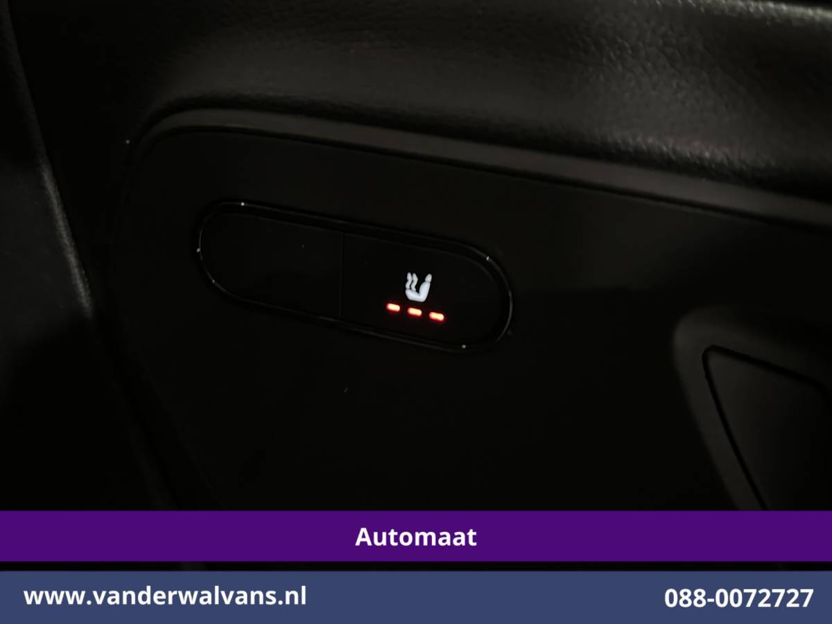 Mercedes-Benz Sprinter Mercedes-Benz Sprinter 317 CDI 170pk 9G-Tronic Automaat L2H2 Euro6 Airco | Camera | Navigatie | Cruisecontrol | LED Chauffeursstoel, Stoelverwarming, Parkeersensoren, Bijrijdersbank