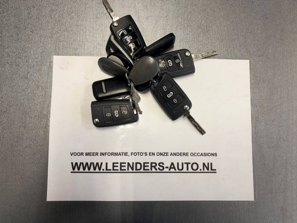 Volkswagen Crafter Volkswagen Crafter Servicewagen 35 2.0 TDI 140pk L3H3 Highline Sortimo Victron v230 Standkachel Trekhaak 3000KG RIJKLAARPRIJS