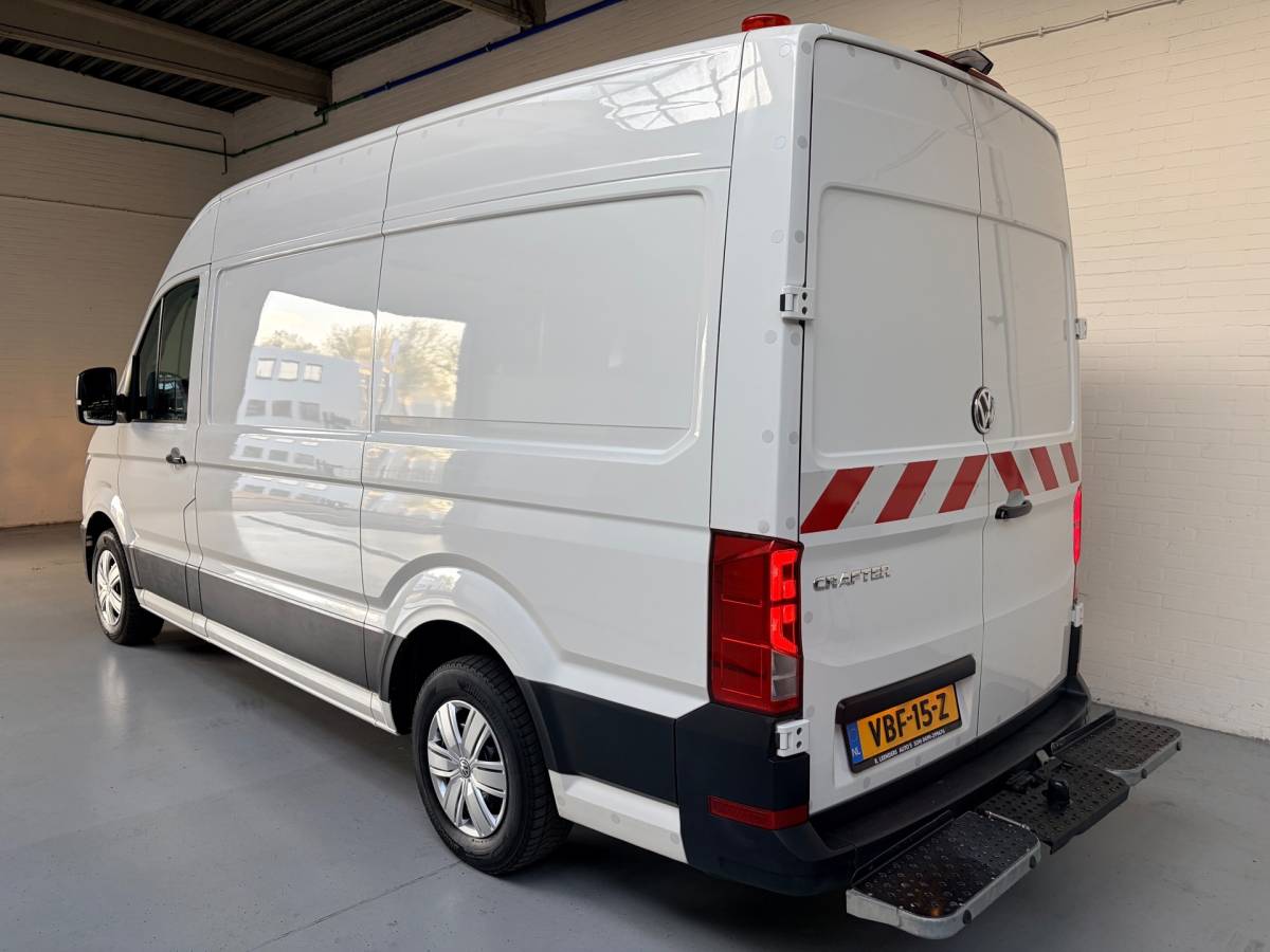 Volkswagen Crafter Volkswagen Crafter Servicewagen 35 2.0 TDI 140pk L3H3 Highline Sortimo Victron v230 Standkachel Trekhaak 3000KG RIJKLAARPRIJS