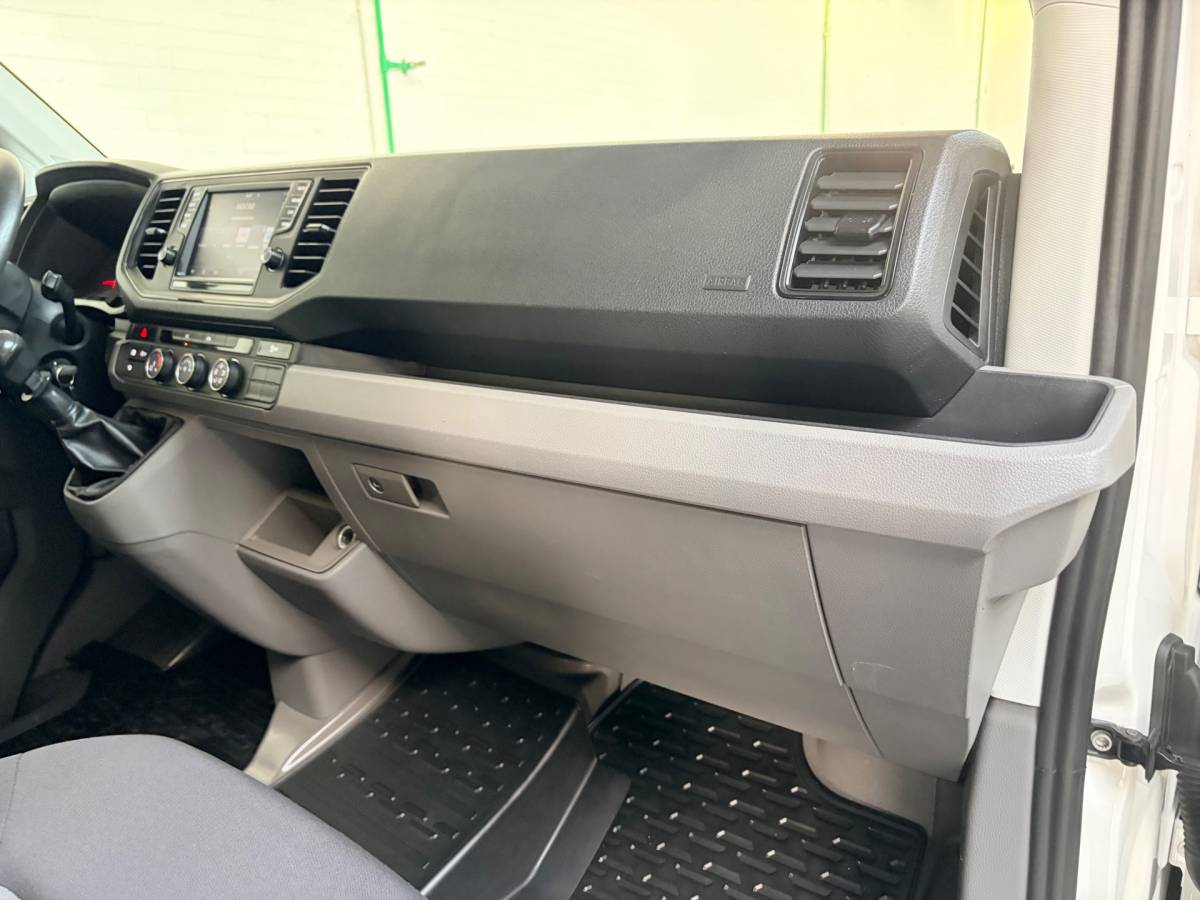 Volkswagen Crafter Volkswagen Crafter Servicewagen 35 2.0 TDI 140pk L3H3 Highline Sortimo Victron v230 Standkachel Trekhaak 3000KG RIJKLAARPRIJS