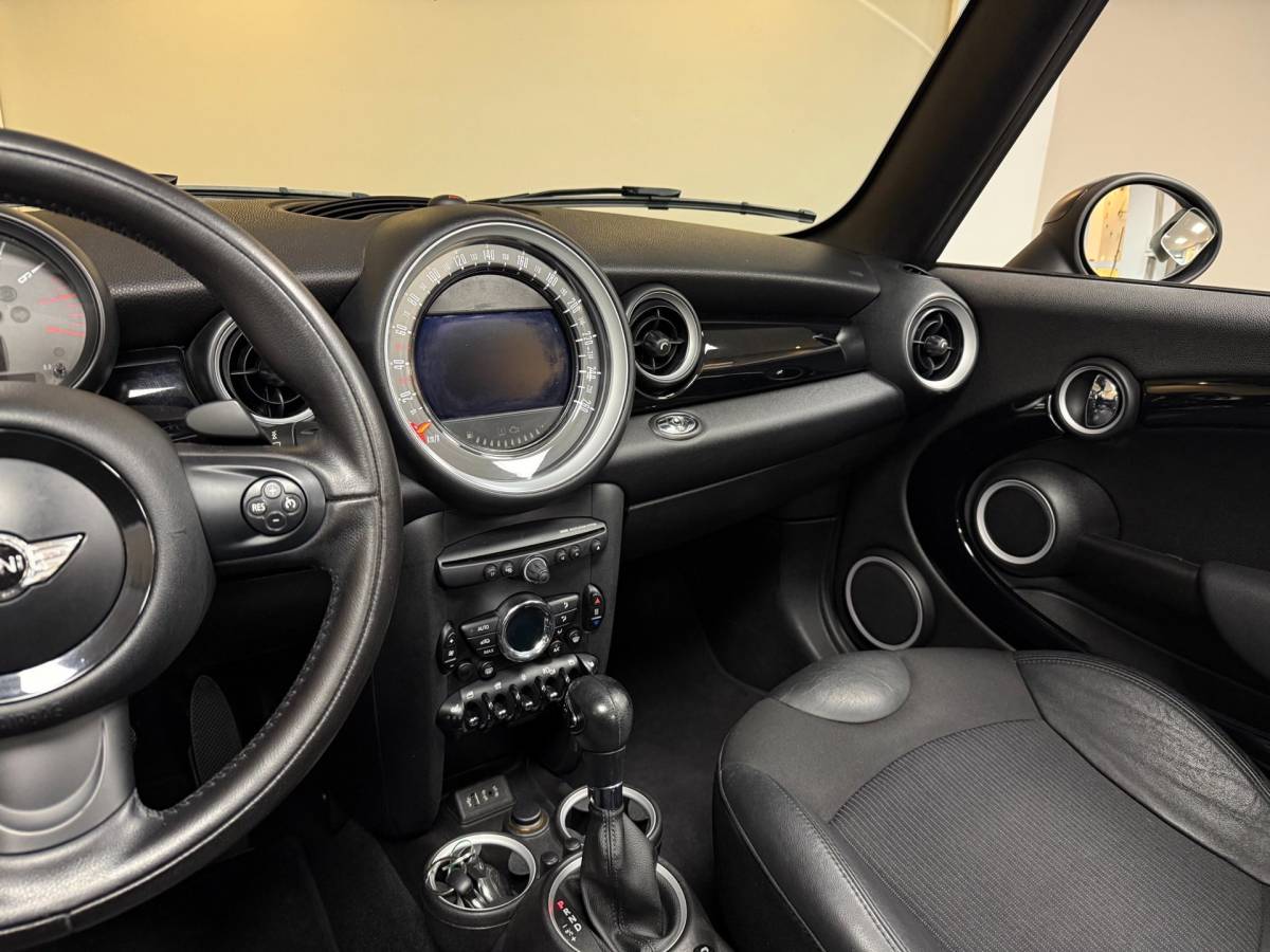MINI Cooper Cabrio Mini Cabrio 1.6 Cooper Chili *Automaat* Dealer OH|Stoelverw.|Cruise|Navi|PDC|Sfeerverlichting|Climate|Windscherm|BT|Isofix
