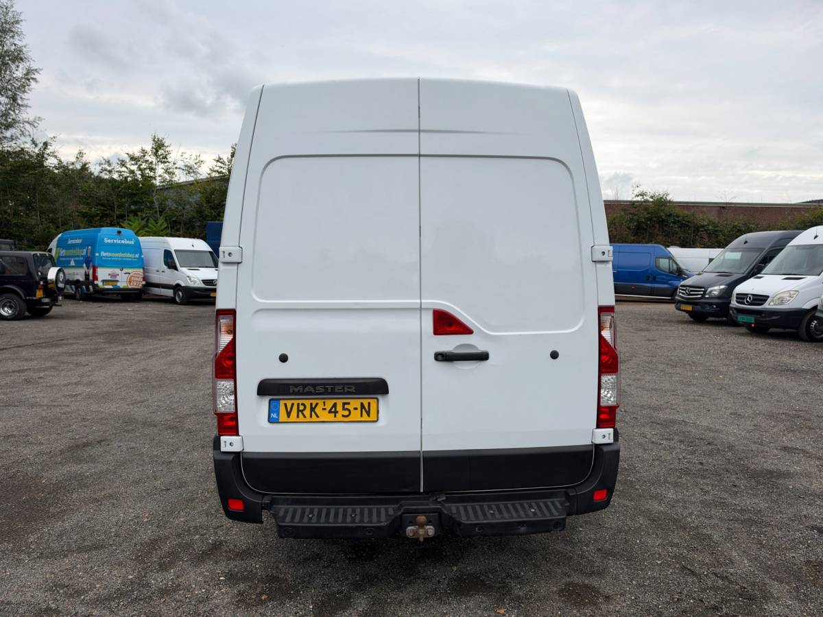 Renault Master Renault Master T35 2.3 dCi 165 L4H2 EL Energy Comfort Airco / Cruise