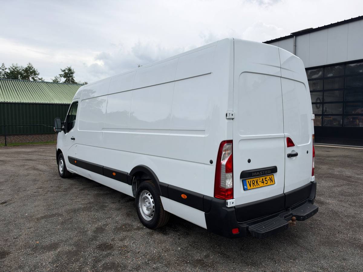 Renault Master Renault Master T35 2.3 dCi 165 L4H2 EL Energy Comfort Airco / Cruise
