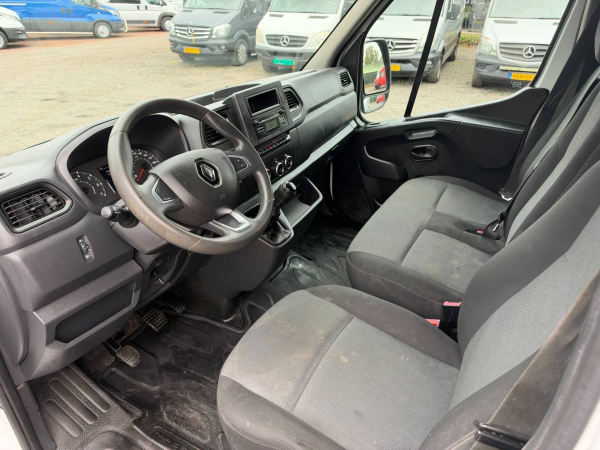 Renault Master Renault Master T35 2.3 dCi 165 L4H2 EL Energy Comfort Airco / Cruise