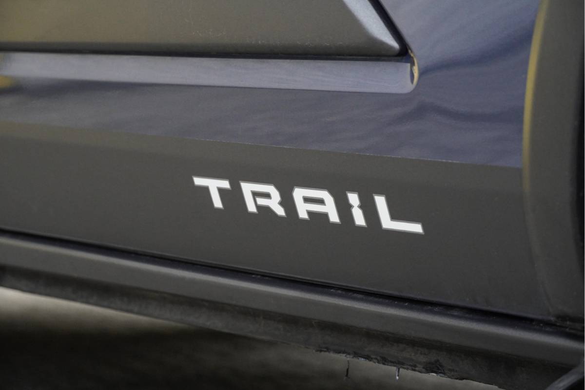 Ford Transit Custom Ford Transit Custom 300 2.0 TDCI L1H1 Trail BJ2022 Lmv 16″ (Zwart) | Led | Pdc | Trekhaak | Verwarmde voorruit | Achteruitrijcamera | Navi | Airco | Cruise control | Lederen bekleding | Verwarmde voorstoelen | Tussenschot | Achterdeuren | Zijdeur | Bijrijdersbank|3 Persoons