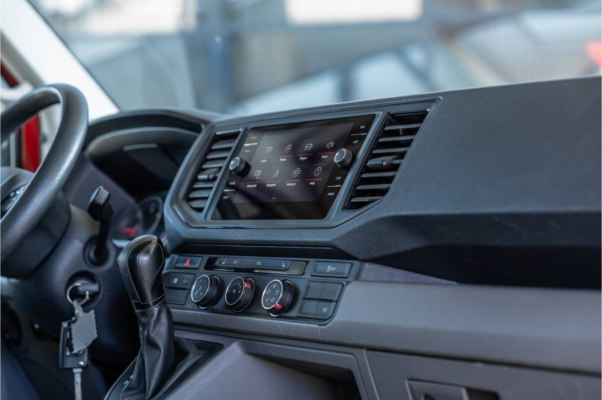 MAN TGE Man TGE 35 2.0 L3H2 DSG | ACC | Standkachel | CarPlay | Navigatie | Camera | MF Stuur | Sortimo | DAB | Stoelverwarming | Nieuwe APK