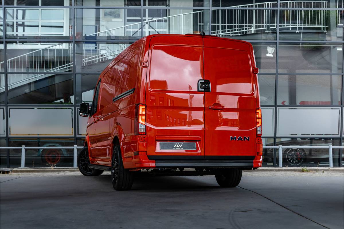 MAN TGE Man TGE 35 2.0 L3H2 DSG | ACC | Standkachel | CarPlay | Navigatie | Camera | MF Stuur | Sortimo | DAB | Stoelverwarming | Nieuwe APK