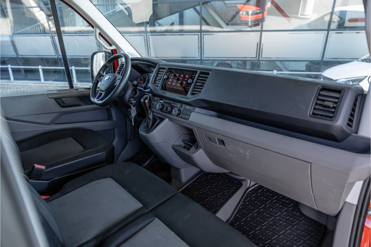MAN TGE Man TGE 35 2.0 L3H2 DSG | ACC | Standkachel | CarPlay | Navigatie | Camera | MF Stuur | Sortimo | DAB | Stoelverwarming | Nieuwe APK