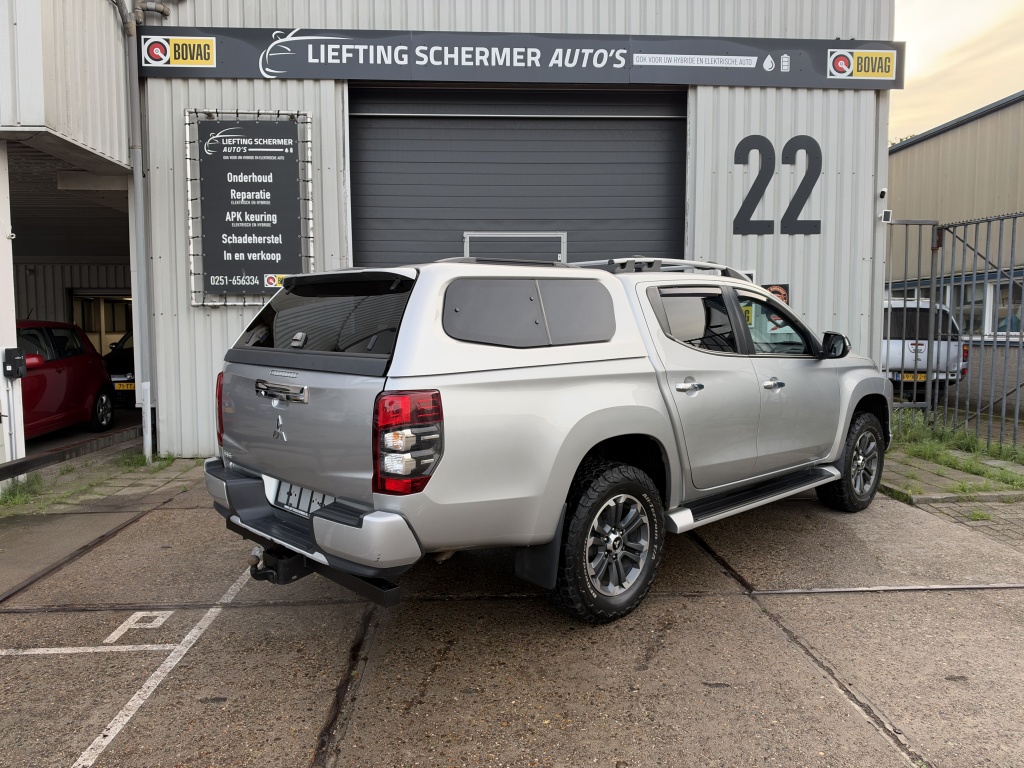 Mitsubishi L200 Mitsubishi L 200 2.2 DI-D DC Instyle