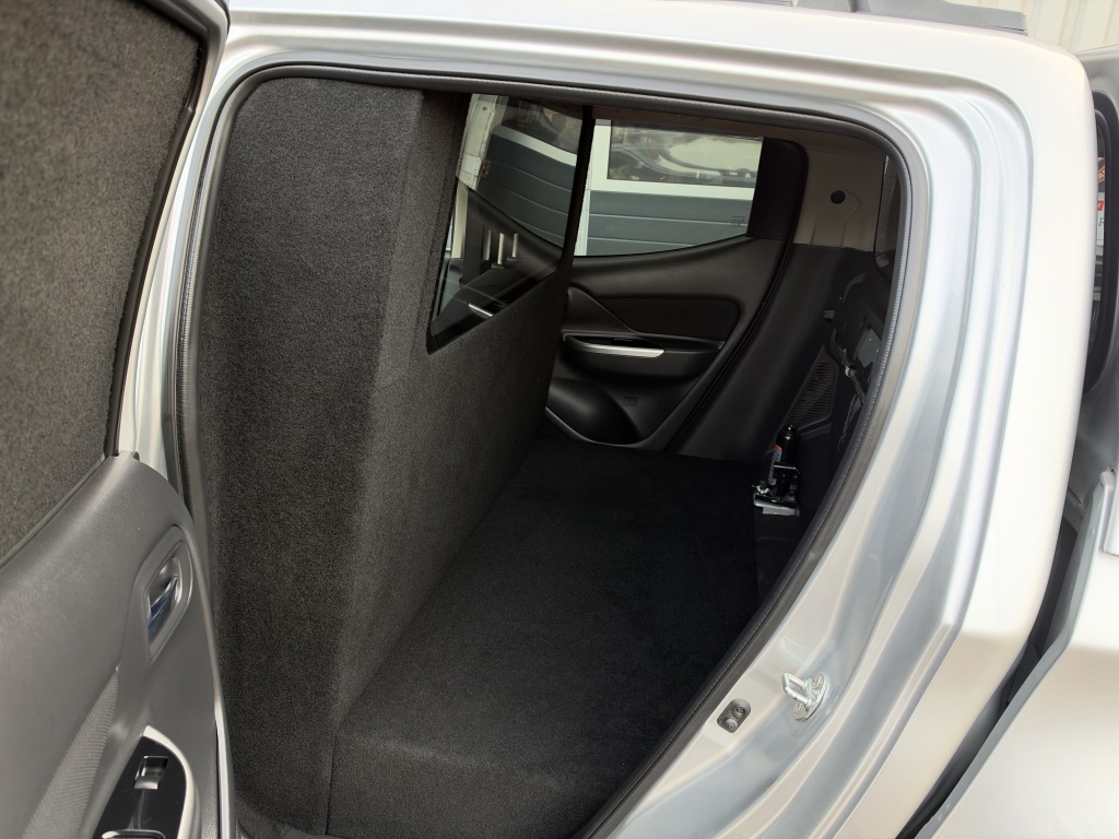 Mitsubishi L200 Mitsubishi L 200 2.2 DI-D DC Instyle