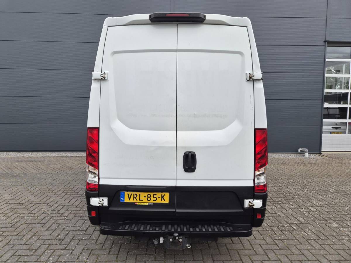 Iveco Daily Iveco Daily 35S16V 2.3 L2H2 Clima 155 PK 3500 kg trekken