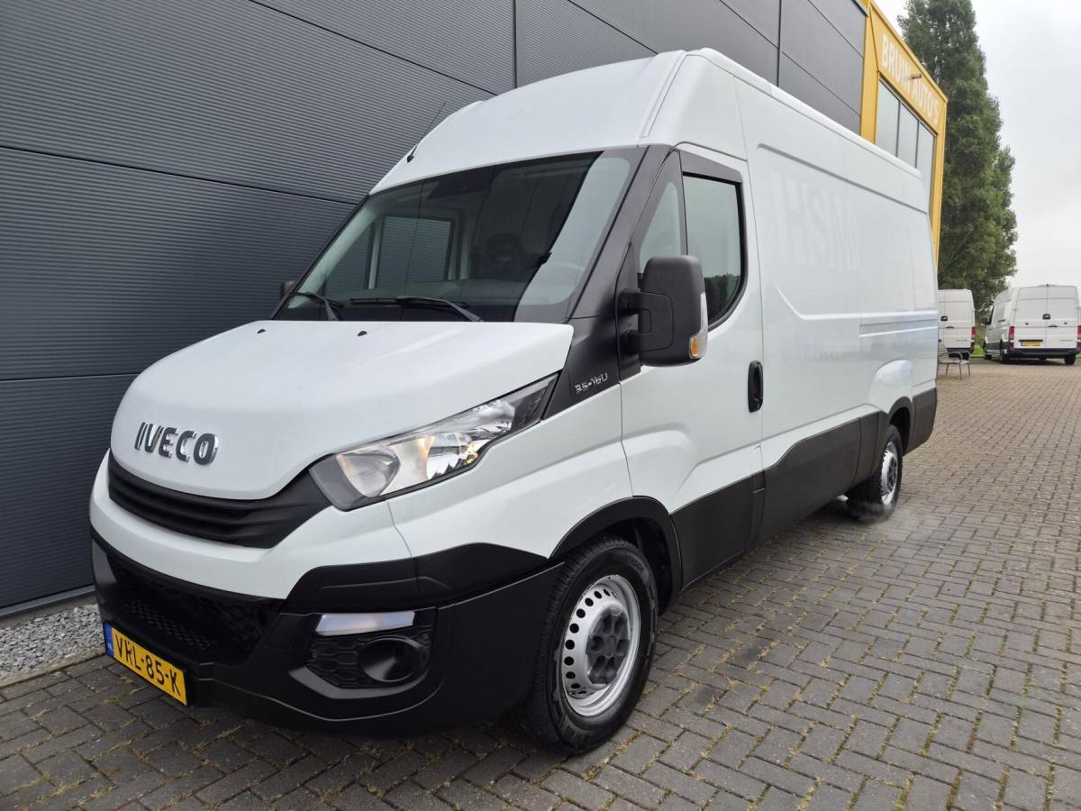 Iveco Daily Iveco Daily 35S16V 2.3 L2H2 Clima 155 PK 3500 kg trekken