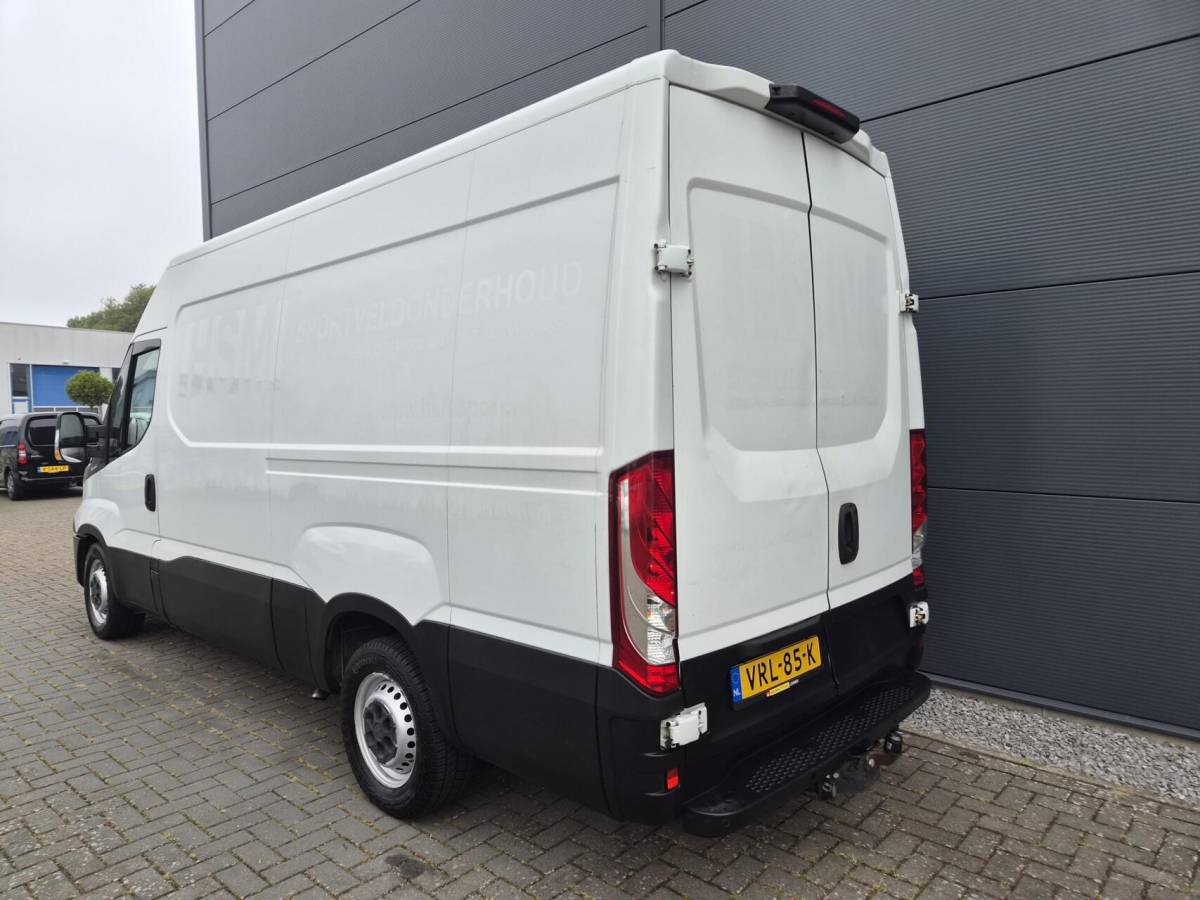 Iveco Daily Iveco Daily 35S16V 2.3 L2H2 Clima 155 PK 3500 kg trekken