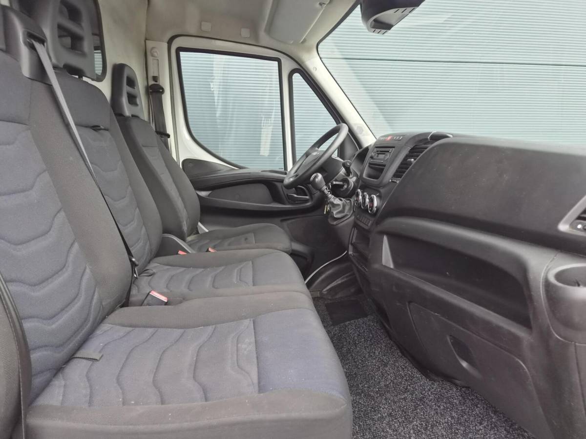Iveco Daily Iveco Daily 35S16V 2.3 L2H2 Clima 155 PK 3500 kg trekken